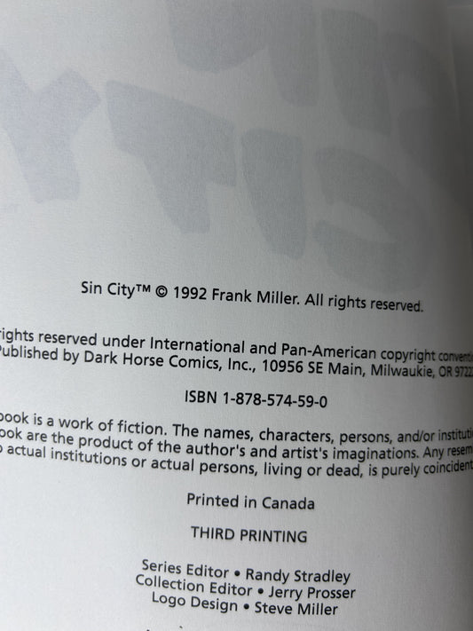 Sin City by Frank Miller - Dark Horse Comics 1992 Third Printing - Noir Graphic Novel