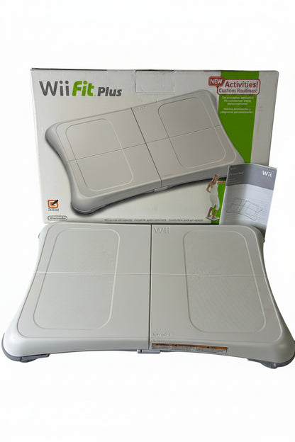 Wii Fit Plus + Balance Board Bundle - Nintendo Wii (CIB w/ Free Case)