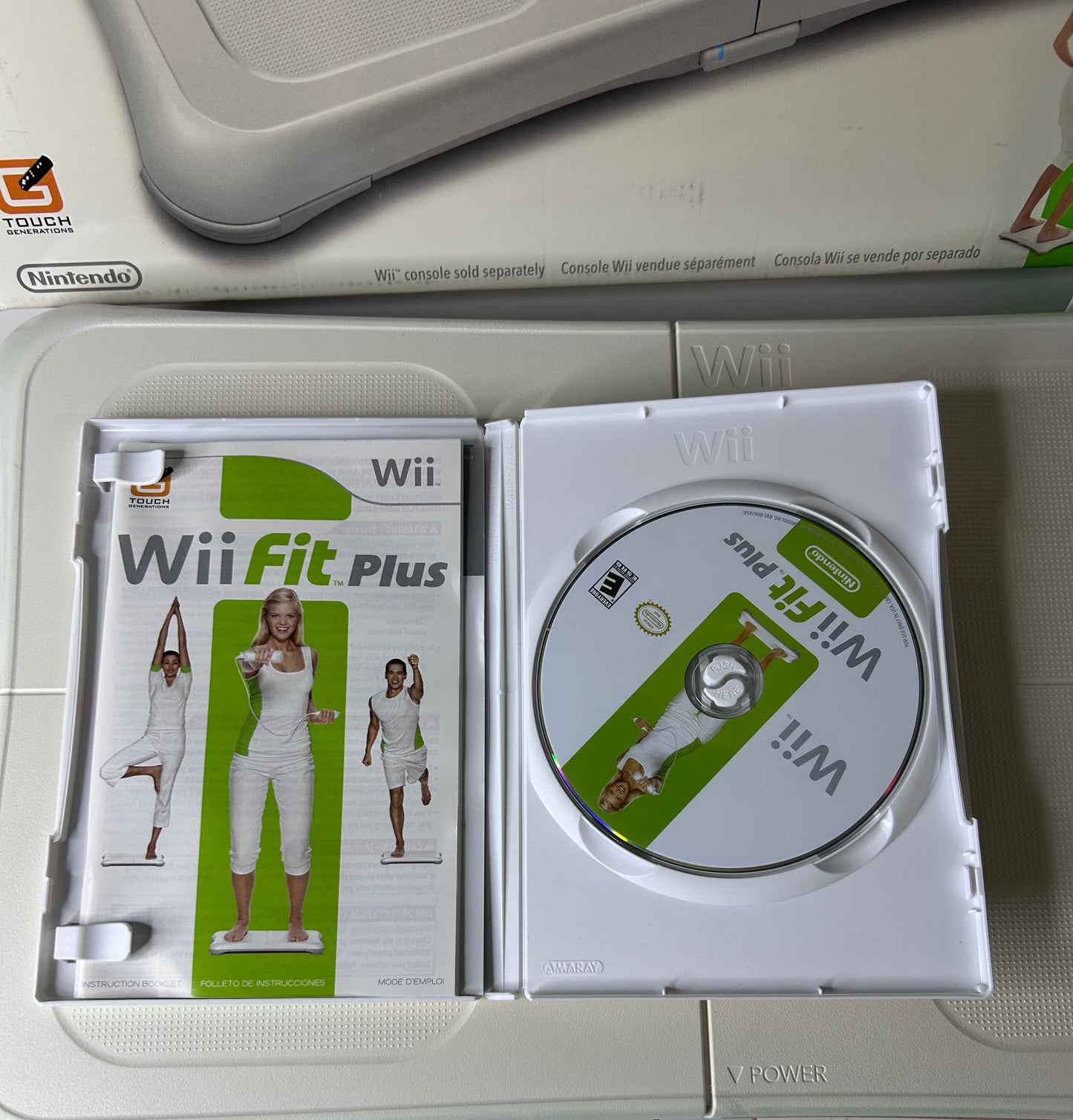 Wii Fit Plus + Balance Board Bundle - Nintendo Wii (CIB w/ Free Case)