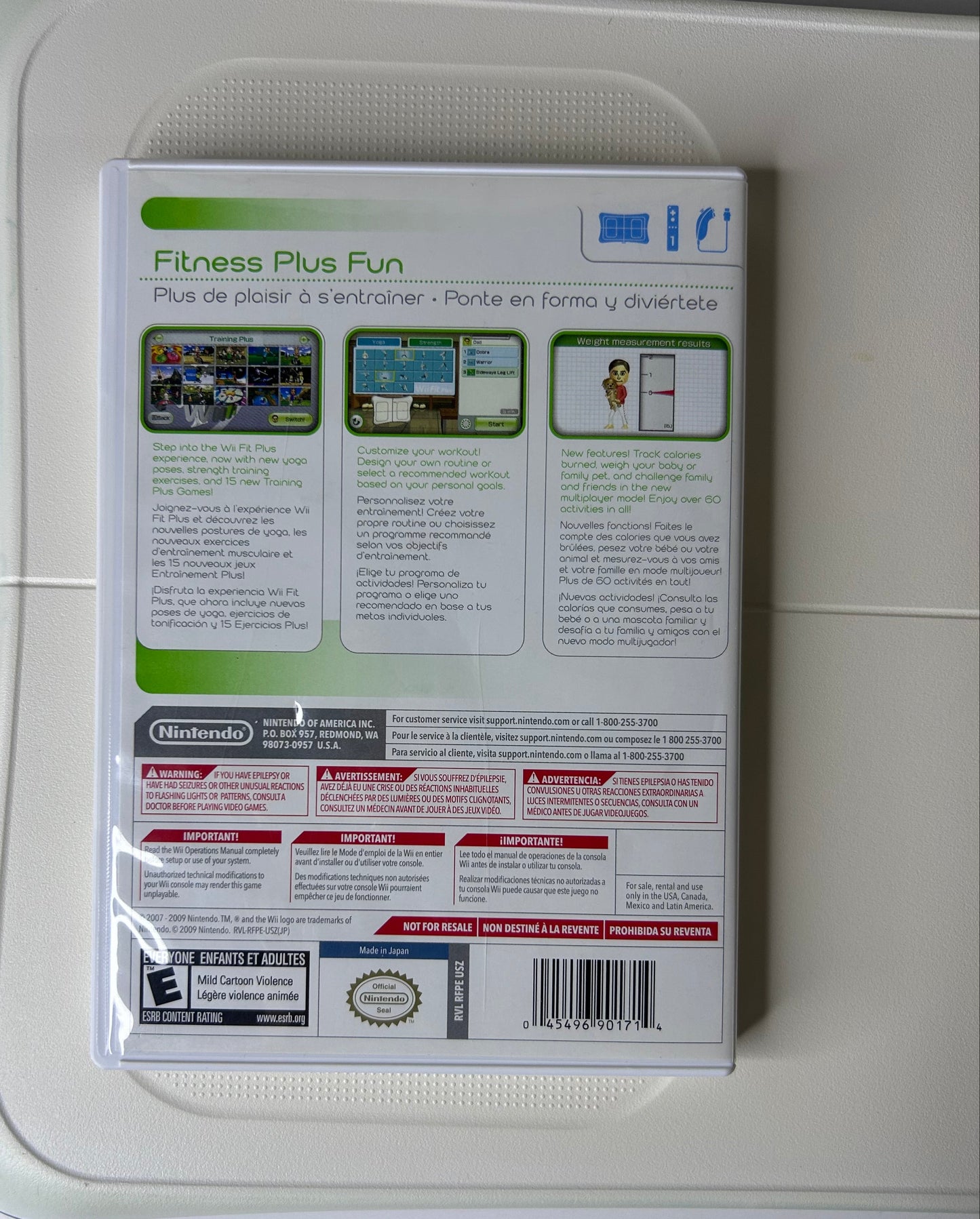 Wii Fit Plus + Balance Board Bundle - Nintendo Wii (CIB w/ Free Case)