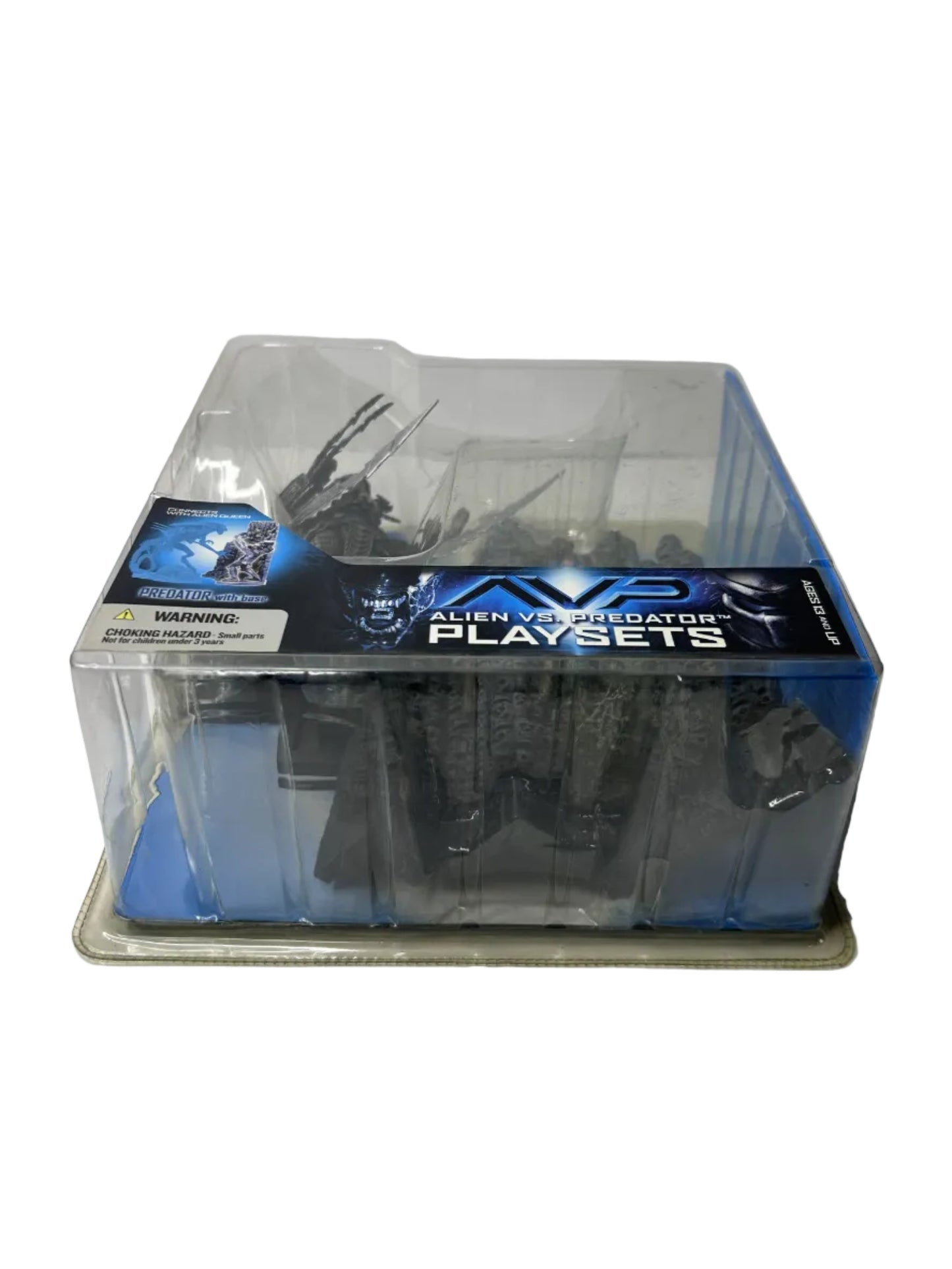 AVP Ultimate Battle Bundle - Alien Queen vs. Predator Playset Collection - McFarlane Toys