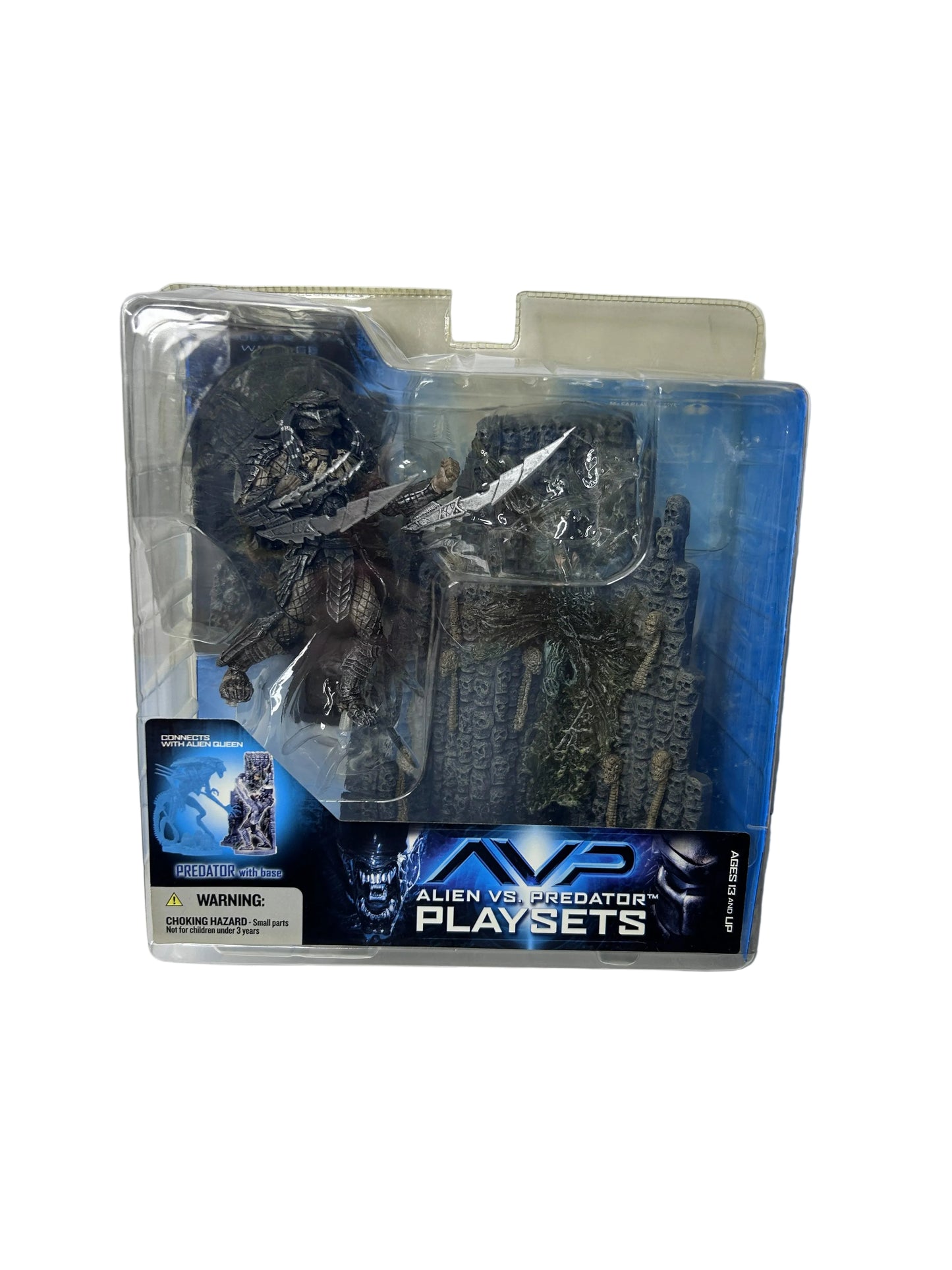 AVP Ultimate Battle Bundle - Alien Queen vs. Predator Playset Collection - McFarlane Toys