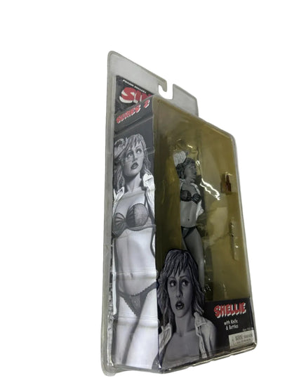 Sin City Shellie Action Figure Factory Sealed - NECA Frank Miller Series 2 Knife Bottles Accessories 2005