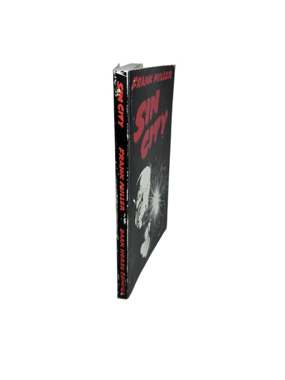Sin City by Frank Miller - Dark Horse Comics 1992 Third Printing - Noir Graphic Novel