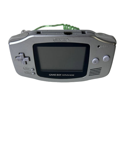 Nintendo Game Boy Advance – Platinum Silver w/ Worm Light / Nintendo / 2001 Handheld Console
