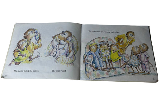 Five Little Monkeys Jumping on the Bed – Eileen Christelow | Scholastic 1989 Vintage Children's Paperback