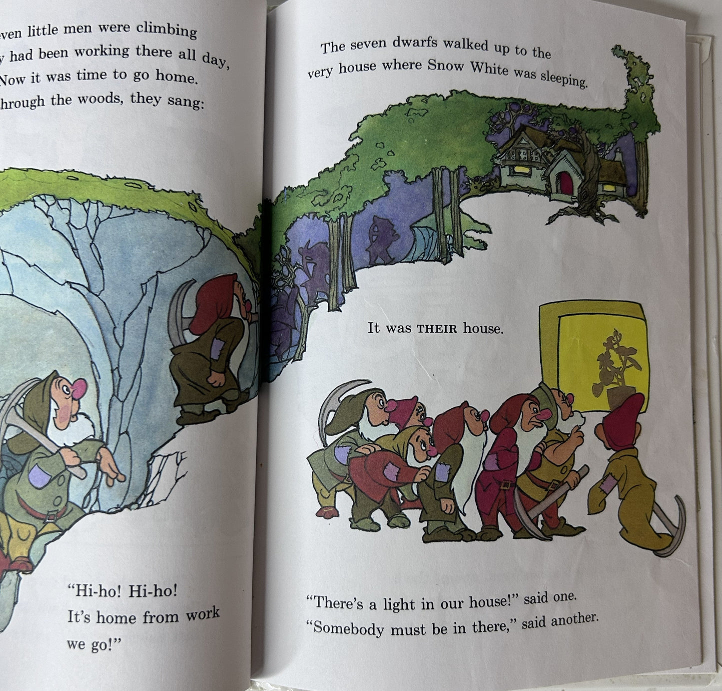 Walt Disney's Snow White and the Seven Dwarfs — Random House Edition (1973), Hardcover