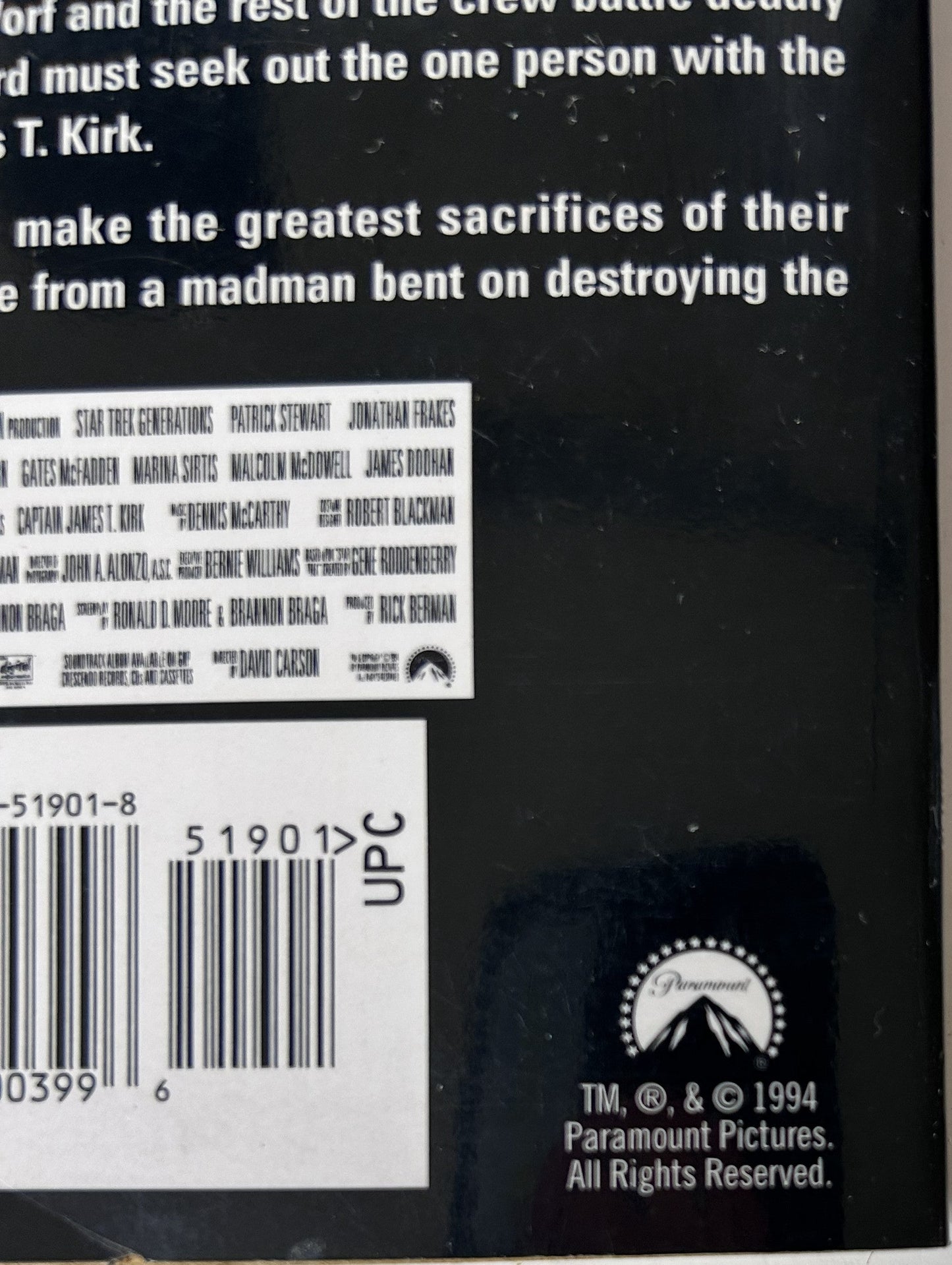 Star Trek Generations — Paperback Novelization | John Vornholt / Pocket Books (1994) | Patrick Stewart / William Shatner | 8 Pages Color Photos