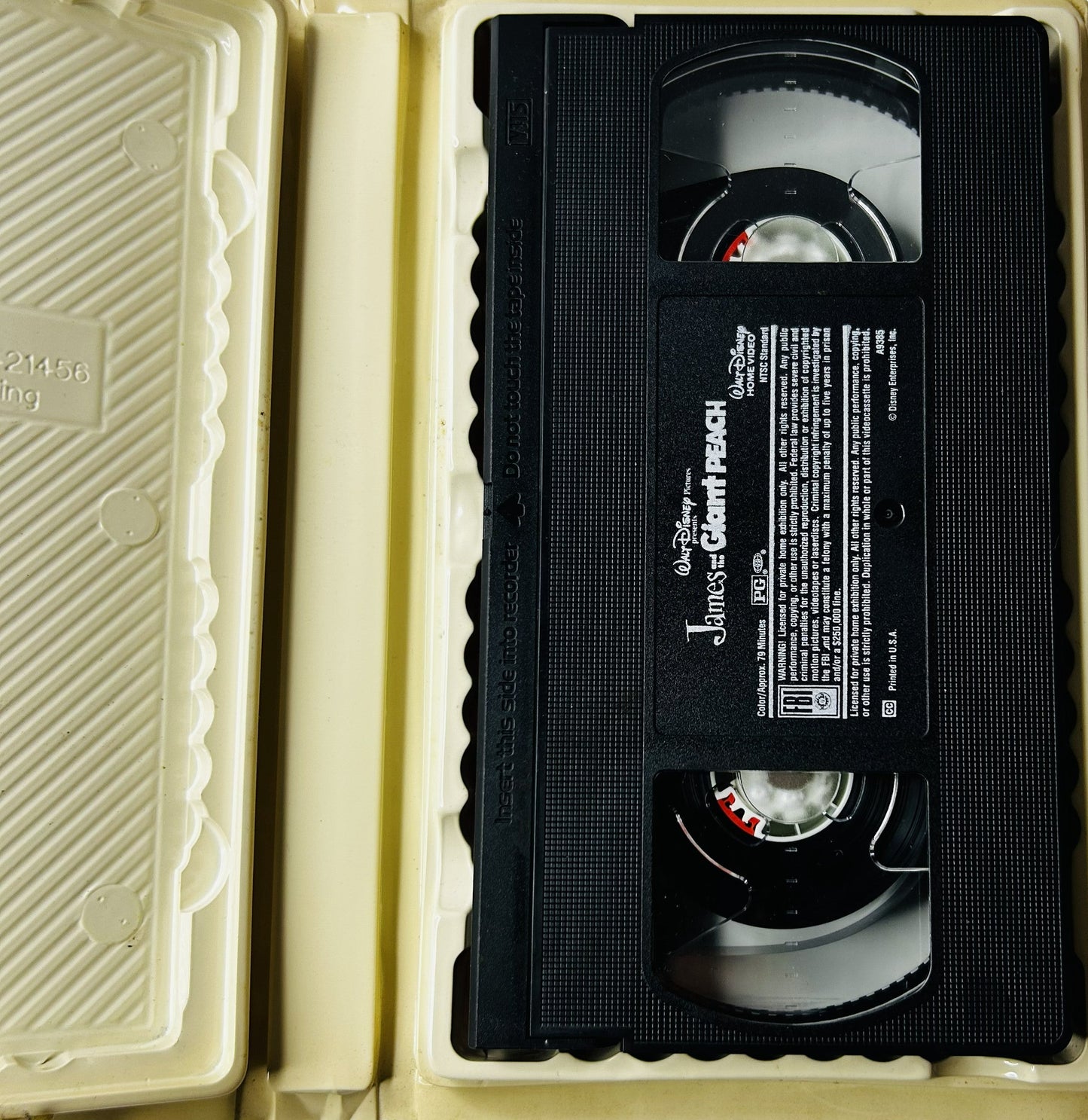 James and the Giant Peach (1996) VHS - Paul Terry Susan Sarandon - Henry Selick - Disney - Clamshell Case