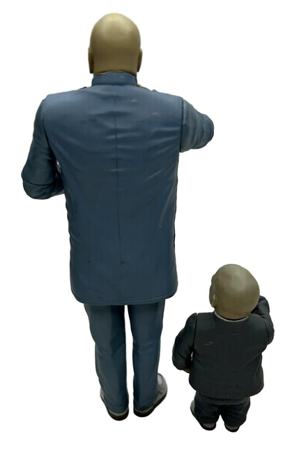 Austin Powers Dr. Evil and Mini-Me Action Figures - McFarlane Toys 1999 Movie Maniacs Series 2 (Used)